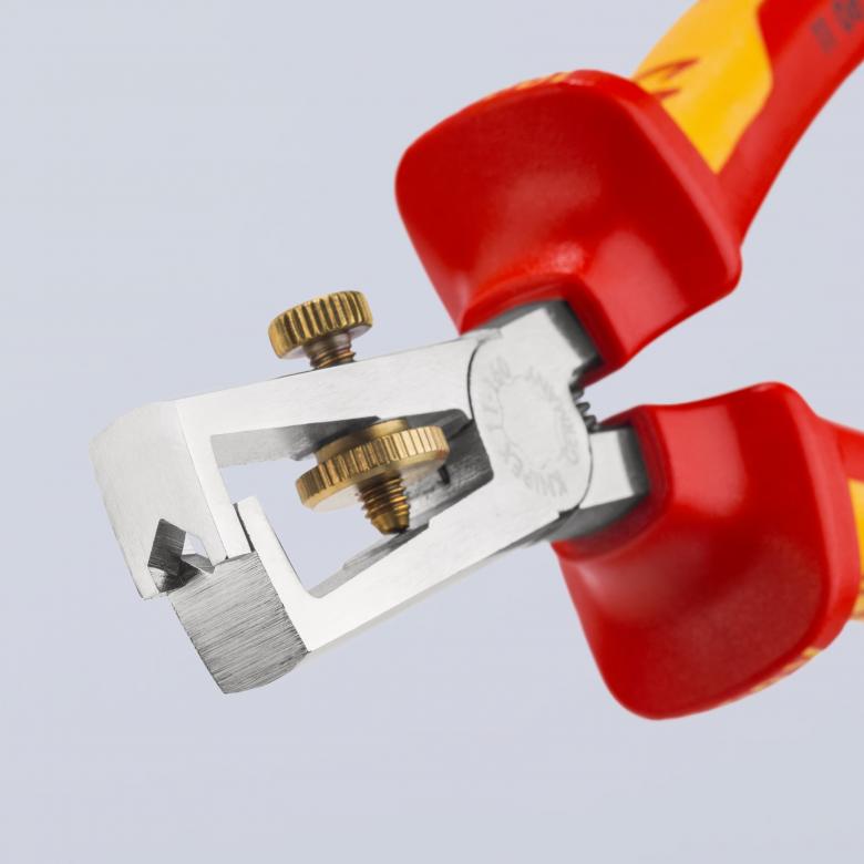 https://shop.cotra.hr/wp-content/uploads/2026/04/klijesta-za-skidanje-izolacije-160-mm-1000v-knipex-11-06-160-86984f0d.jpg