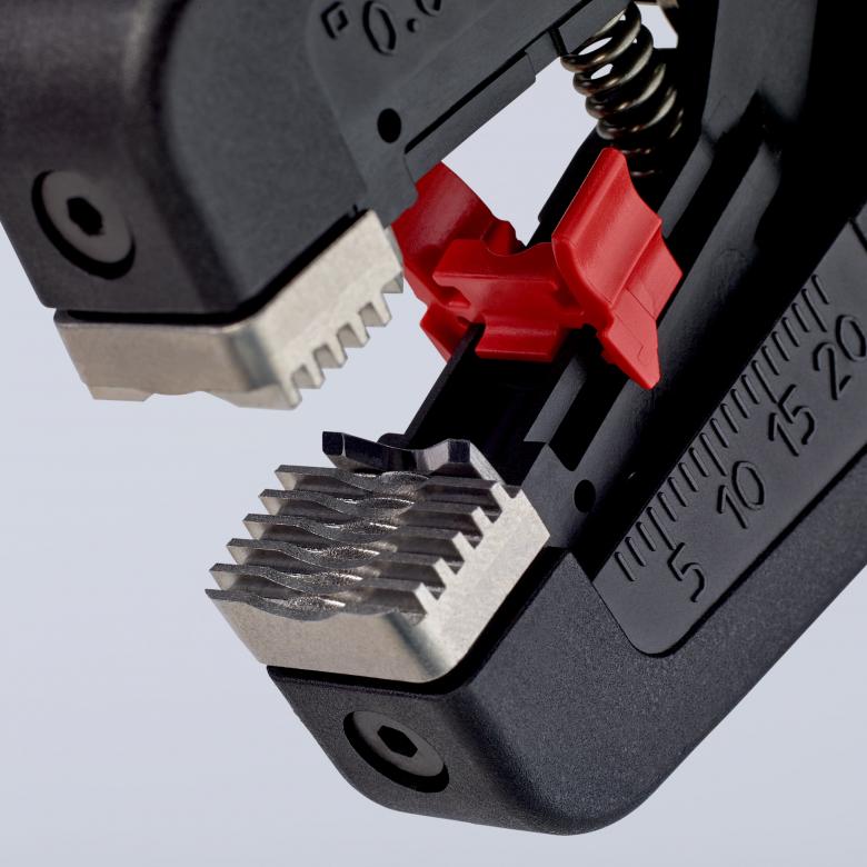 https://shop.cotra.hr/wp-content/uploads/2026/04/klijesta-za-skidanje-izolacije-automatska-008-16-mm2-precistrip16-knipex-12-52-195-16b51978.jpg