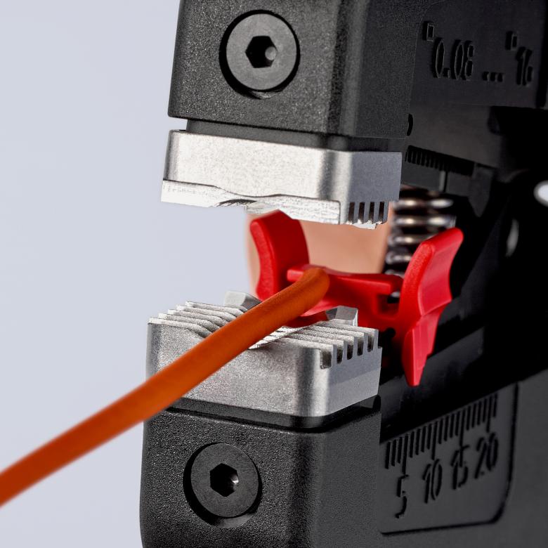 https://shop.cotra.hr/wp-content/uploads/2026/04/klijesta-za-skidanje-izolacije-automatska-008-16-mm2-precistrip16-knipex-12-52-195-82020044.jpg