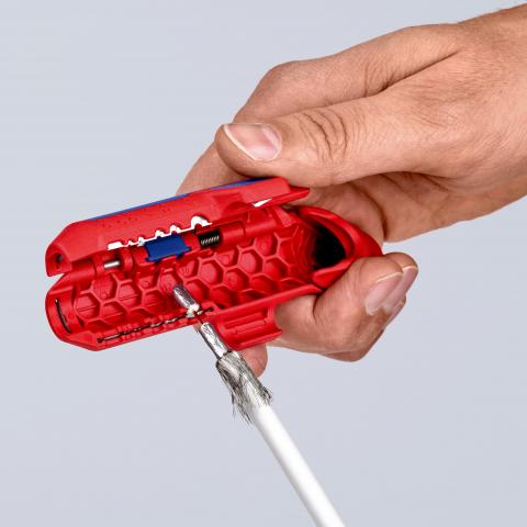 https://shop.cotra.hr/wp-content/uploads/2026/04/noz-za-skidanje-izolacije-indust-kabela-8-13-mm-za-desnjake-knipex-16-95-01-sb-0fb435d9.jpg