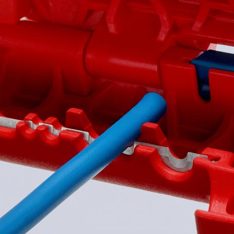 https://shop.cotra.hr/wp-content/uploads/2026/04/noz-za-skidanje-izolacije-indust-kabela-8-13-mm-za-desnjake-knipex-16-95-01-sb-22e9d0a4.jpg